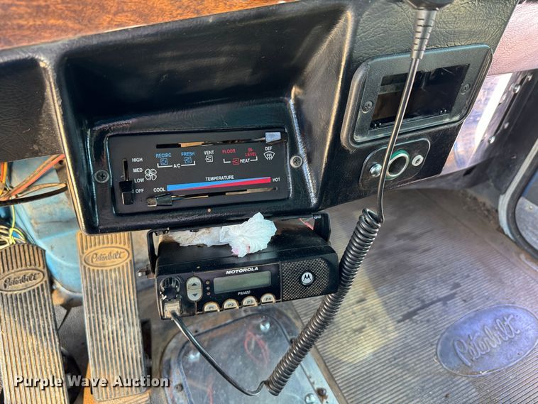 image for item DK6807 1993 Peterbilt 379 semi truck