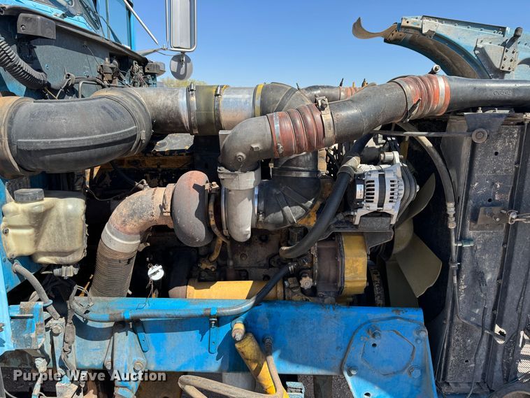 image for item DK6807 1993 Peterbilt 379 semi truck