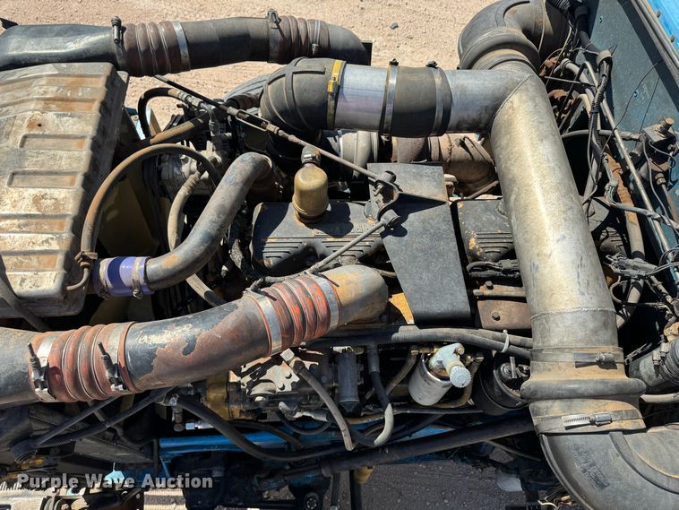 image for item DK6807 1993 Peterbilt 379 semi truck