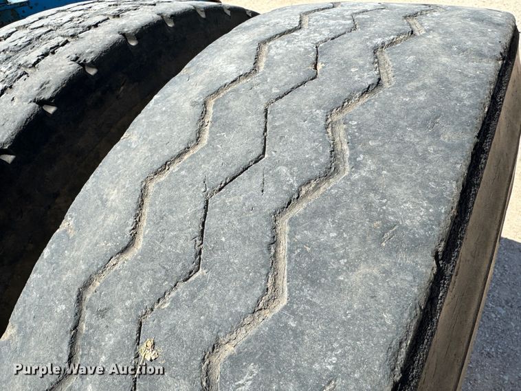 image for item DK6807 1993 Peterbilt 379 semi truck