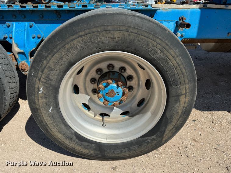 image for item DK6807 1993 Peterbilt 379 semi truck