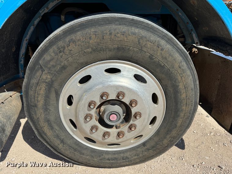 image for item DK6807 1993 Peterbilt 379 semi truck