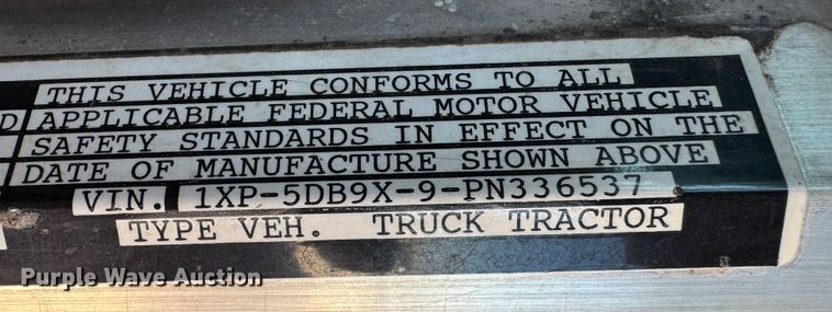 image for item DK6807 1993 Peterbilt 379 semi truck