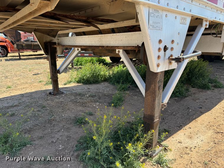 image for item DK6808 2014 Wilson DWBT-650 live bottom trailer