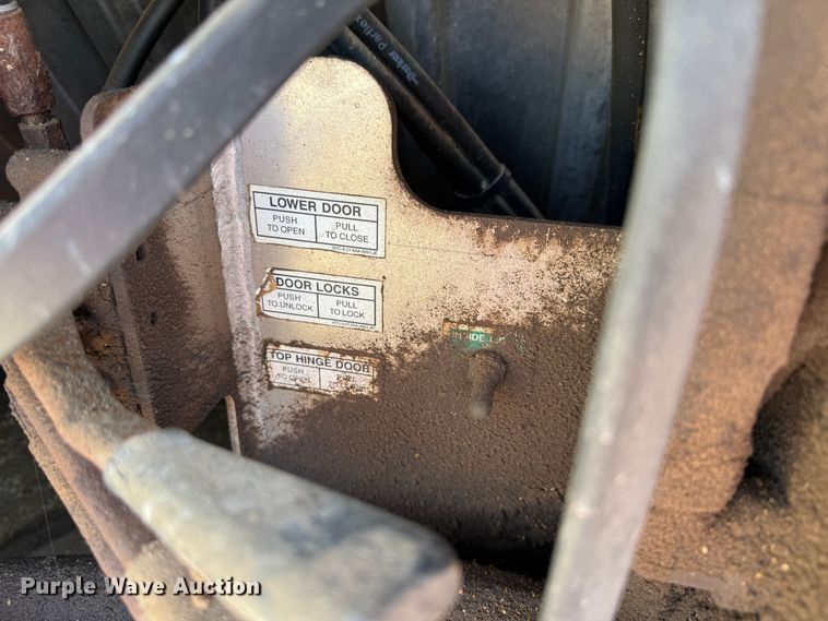 image for item DK6808 2014 Wilson DWBT-650 live bottom trailer