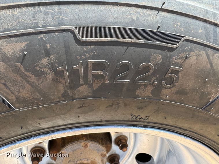 image for item DK6808 2014 Wilson DWBT-650 live bottom trailer