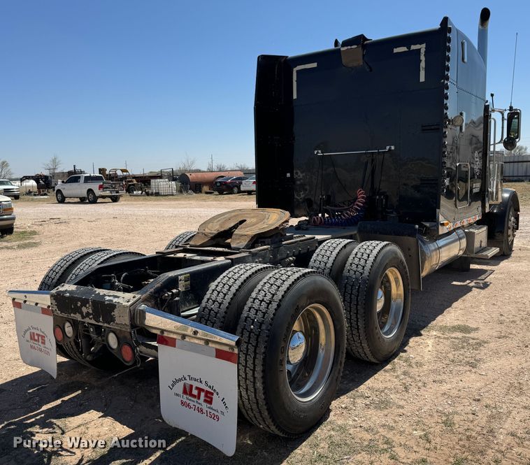 image for item DK6809 2006 Peterbilt 379 semi truck