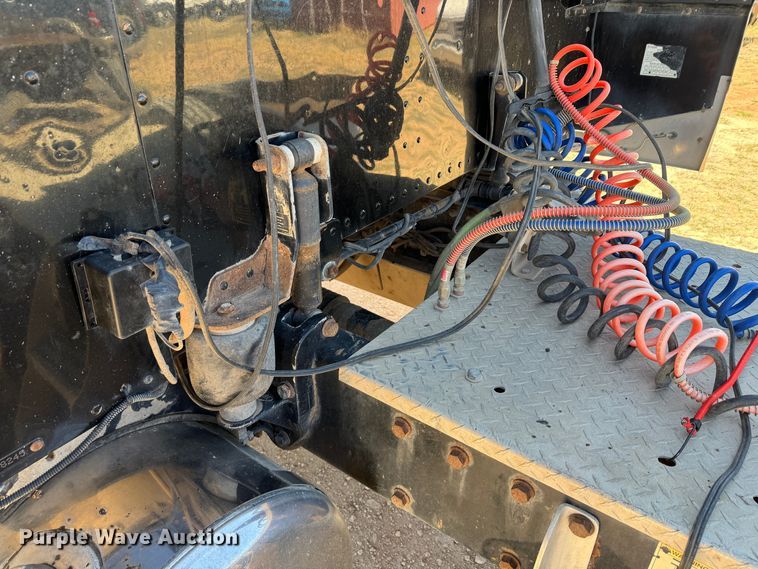 image for item DK6809 2006 Peterbilt 379 semi truck