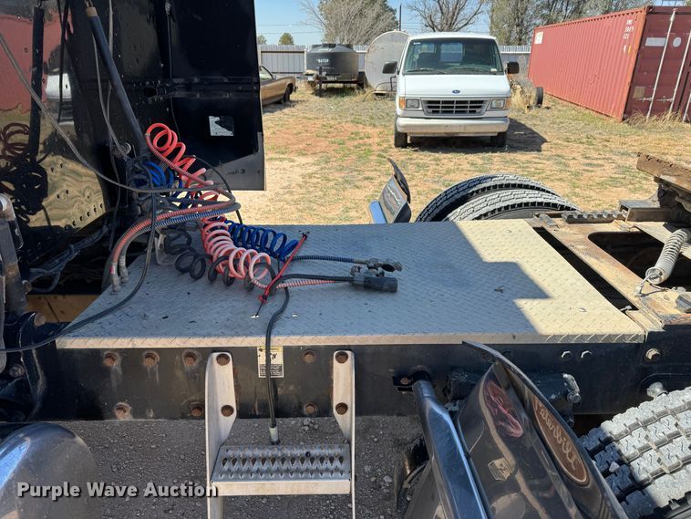 image for item DK6809 2006 Peterbilt 379 semi truck