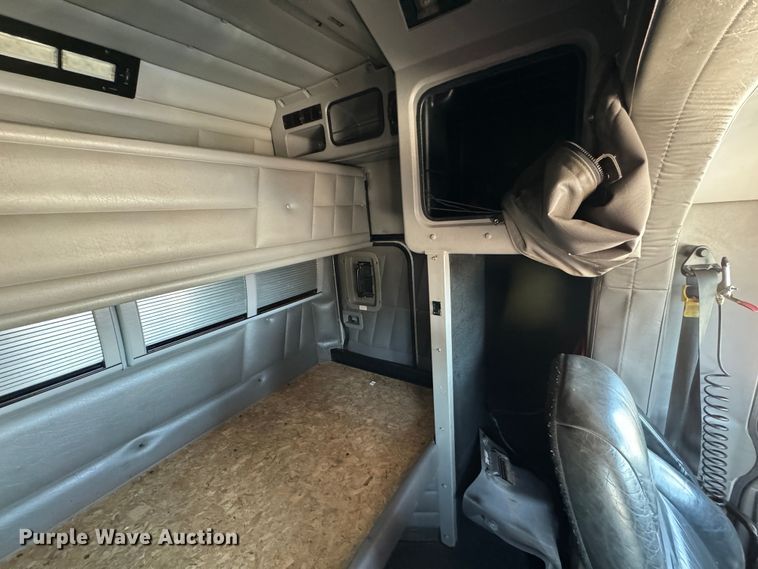 image for item DK6809 2006 Peterbilt 379 semi truck