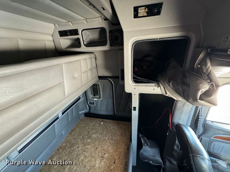 image for item DK6809 2006 Peterbilt 379 semi truck