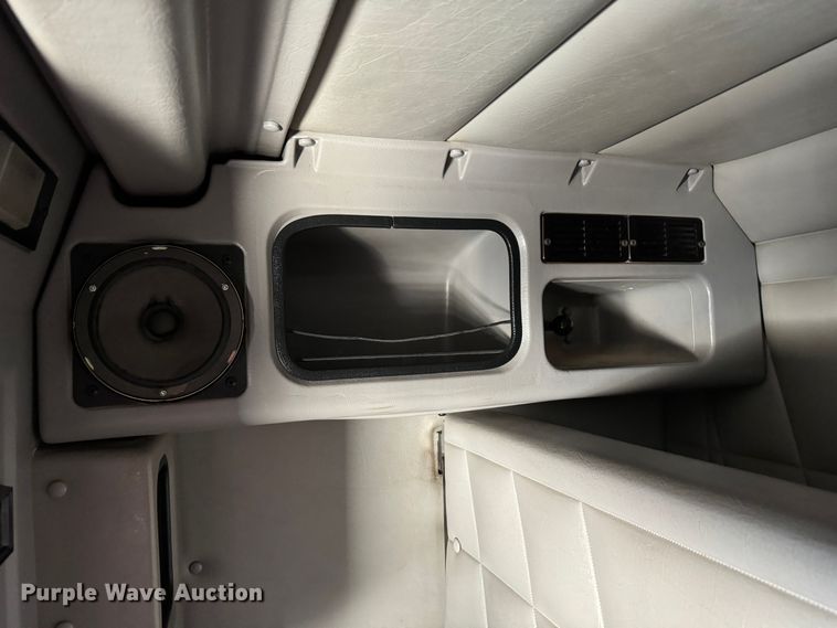 image for item DK6809 2006 Peterbilt 379 semi truck