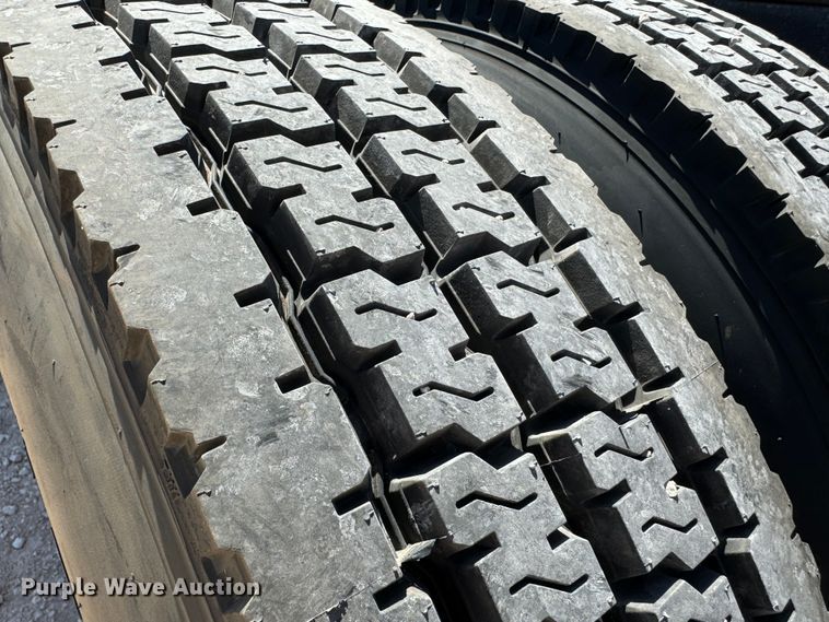 image for item DK6809 2006 Peterbilt 379 semi truck