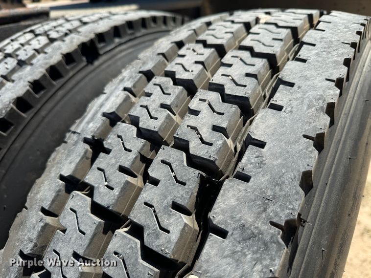 image for item DK6809 2006 Peterbilt 379 semi truck