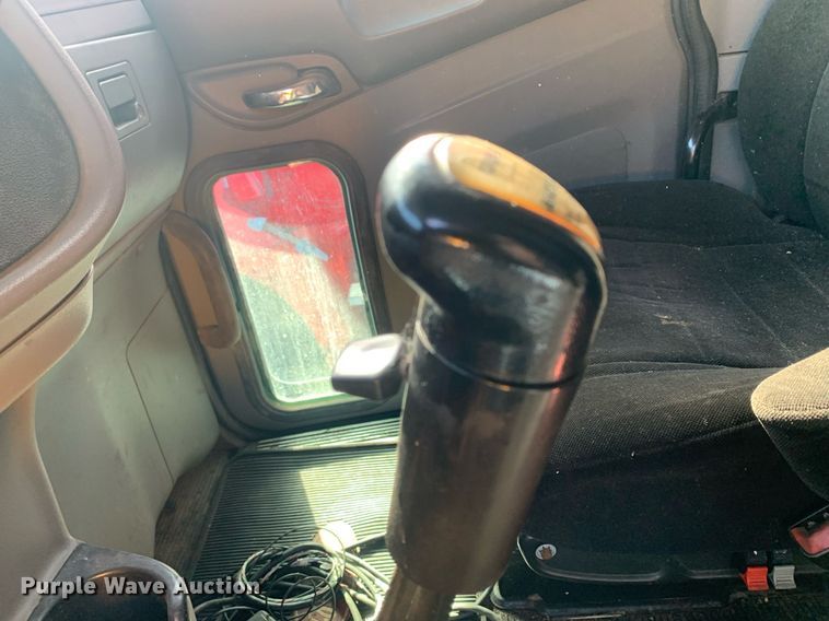 image for item DM7764 2014 Peterbilt 386 semi truck