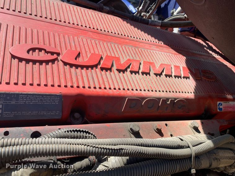 image for item DM7764 2014 Peterbilt 386 semi truck