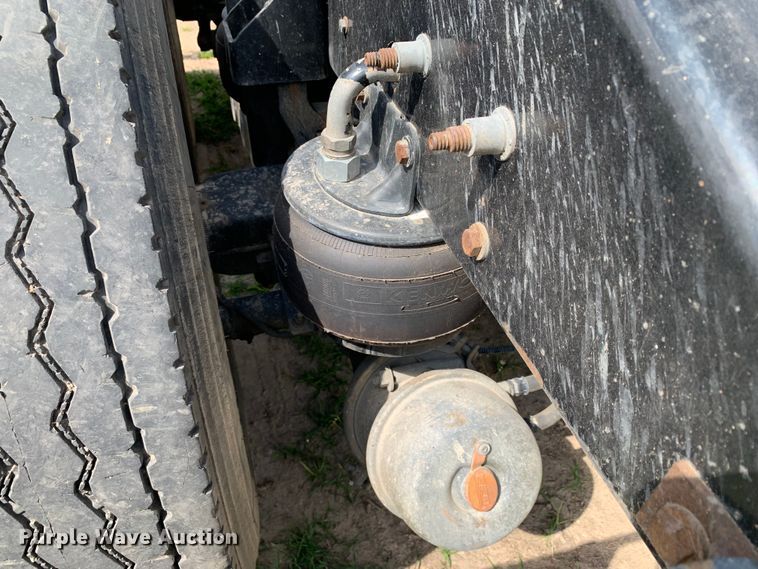 image for item DM7780 2015 Kenworth T880 semi truck