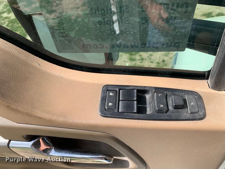 image for item DM7780 2015 Kenworth T880 semi truck