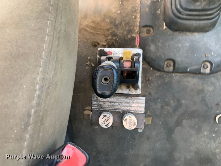 image for item DM7780 2015 Kenworth T880 semi truck