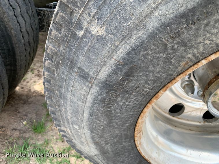 image for item DM7780 2015 Kenworth T880 semi truck