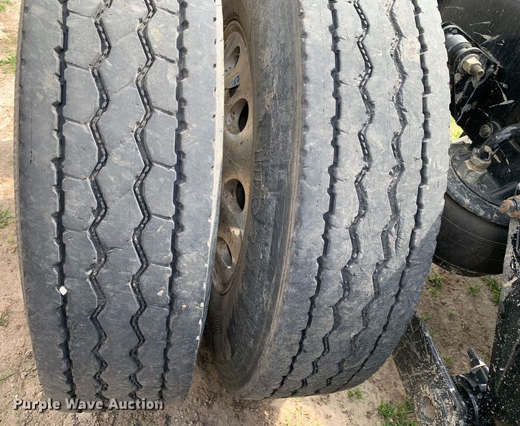 image for item DM7780 2015 Kenworth T880 semi truck