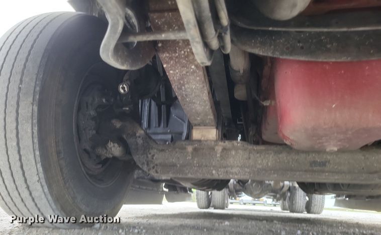 image for item DO4878 2019 International  LT625 semi truck