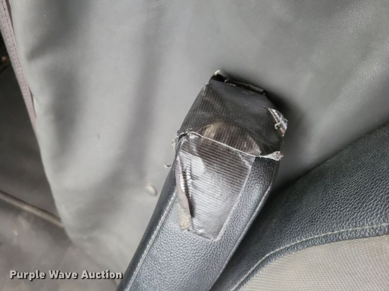 image for item DO4878 2019 International  LT625 semi truck