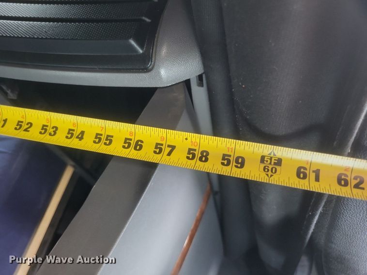 image for item DO4878 2019 International  LT625 semi truck