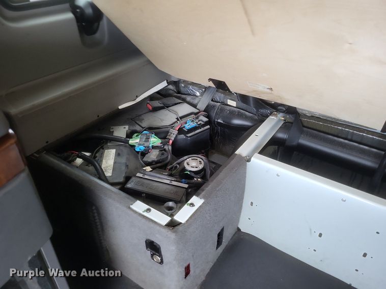 image for item DO4878 2019 International  LT625 semi truck