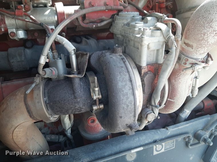 image for item DP2681 2013 Peterbilt 587 semi truck