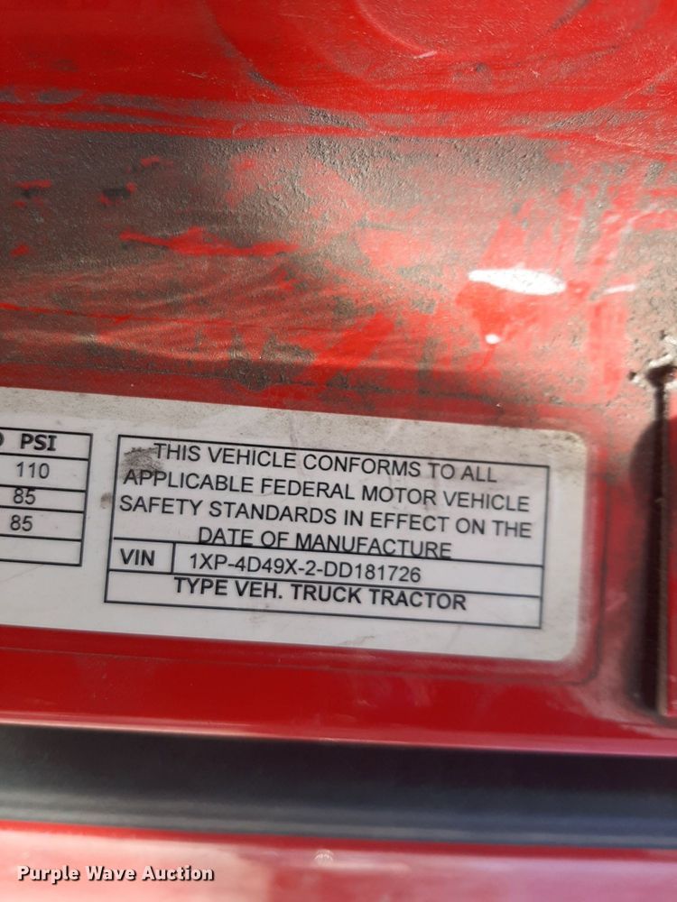 image for item DP2681 2013 Peterbilt 587 semi truck