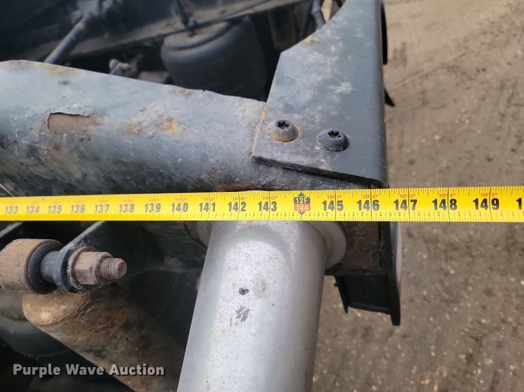 image for item DP3420 2011 Peterbilt  386 semi truck