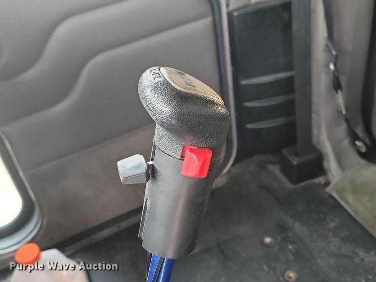 image for item DP3421 2005 Peterbilt 379 semi truck