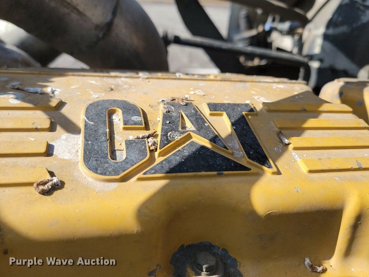 image for item DP3428 2000 Freightliner  FLD semi truck