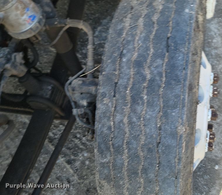 image for item DP3428 2000 Freightliner  FLD semi truck