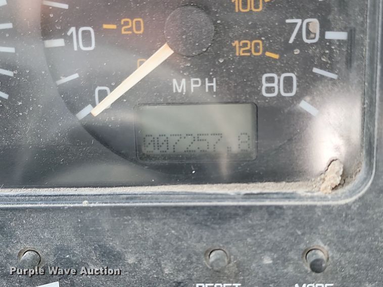 image for item DP3429 1995 White GMC semi truck