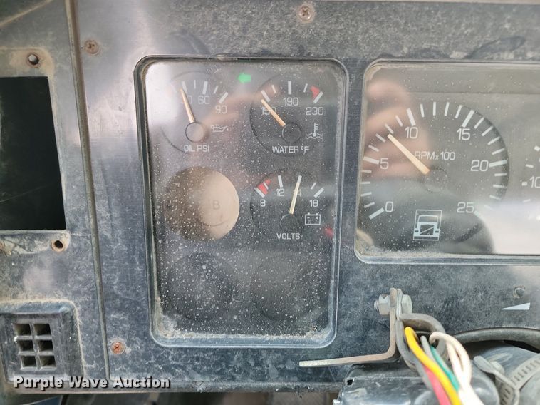 image for item DP3429 1995 White GMC semi truck