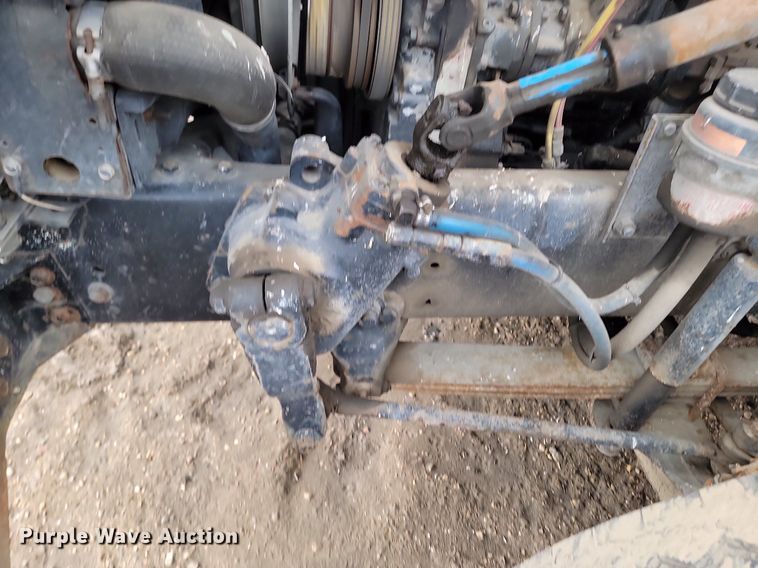 image for item DP3429 1995 White GMC semi truck