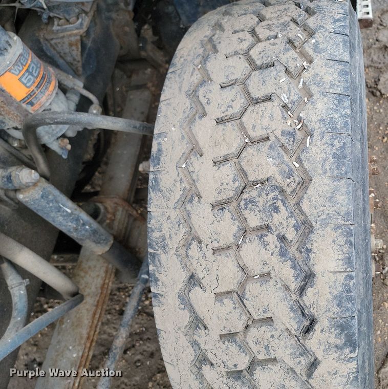 image for item DP3429 1995 White GMC semi truck