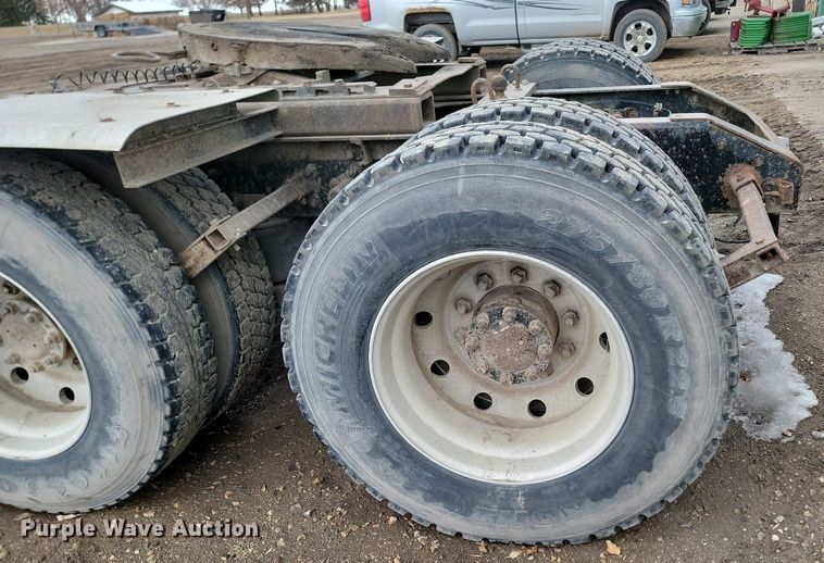 image for item DP3429 1995 White GMC semi truck
