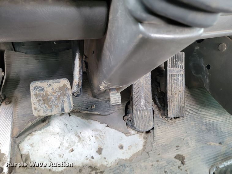 image for item DP3433 2003 Kenworth  T800 semi truck