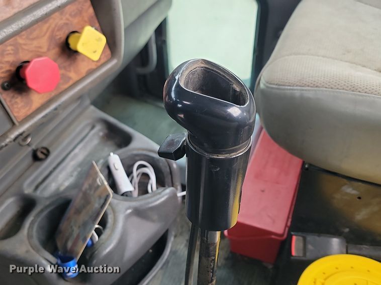 image for item DP3433 2003 Kenworth  T800 semi truck