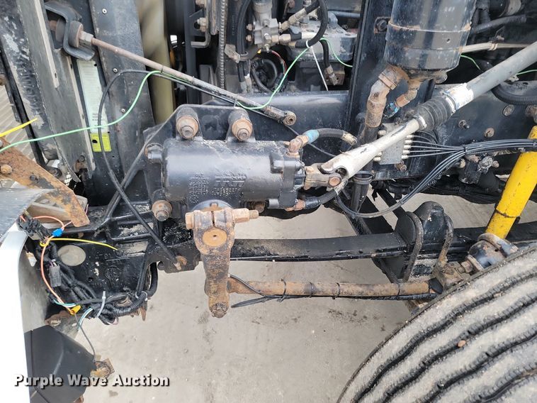 image for item DP3433 2003 Kenworth  T800 semi truck