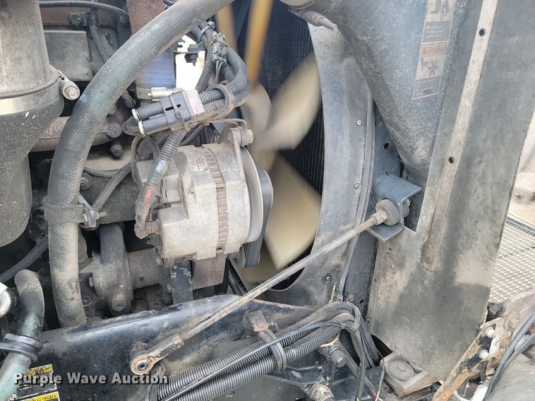 image for item DP3433 2003 Kenworth  T800 semi truck