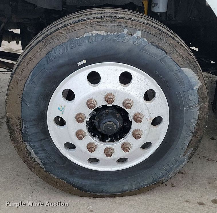 image for item DP3433 2003 Kenworth  T800 semi truck