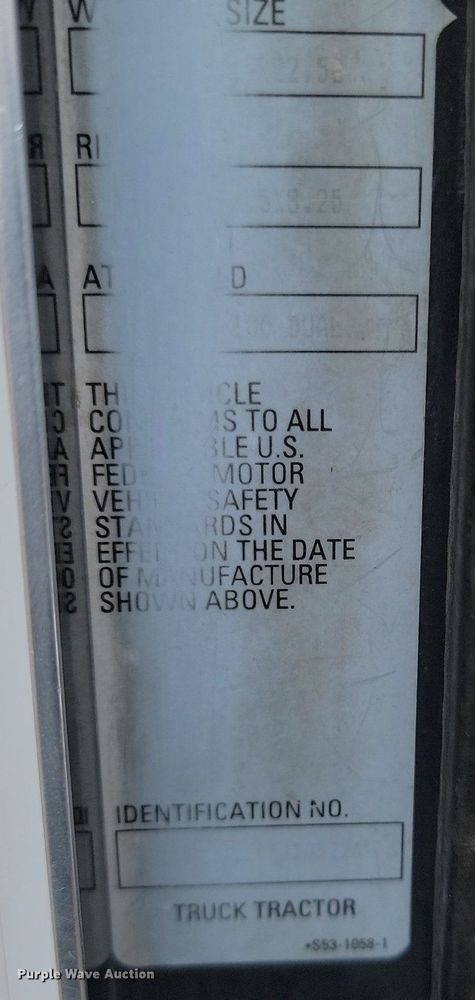 image for item DP3433 2003 Kenworth  T800 semi truck