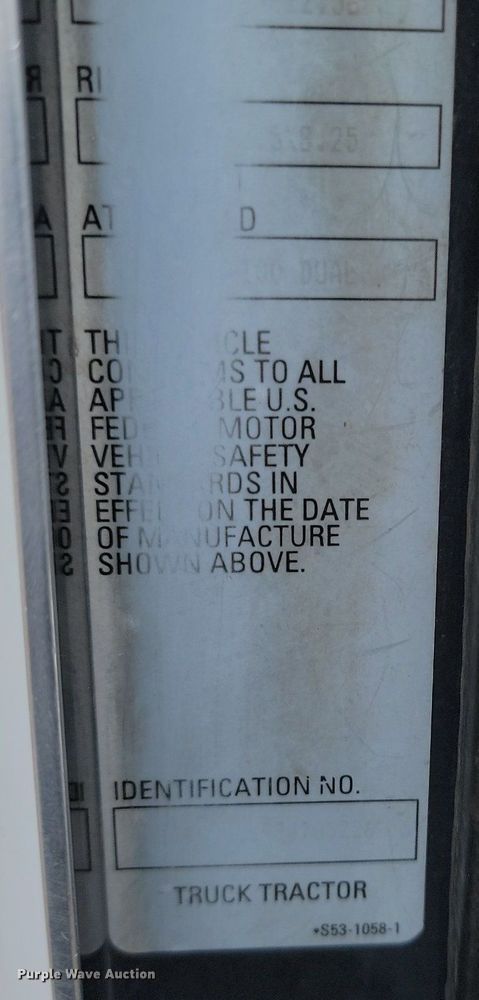 image for item DP3433 2003 Kenworth  T800 semi truck