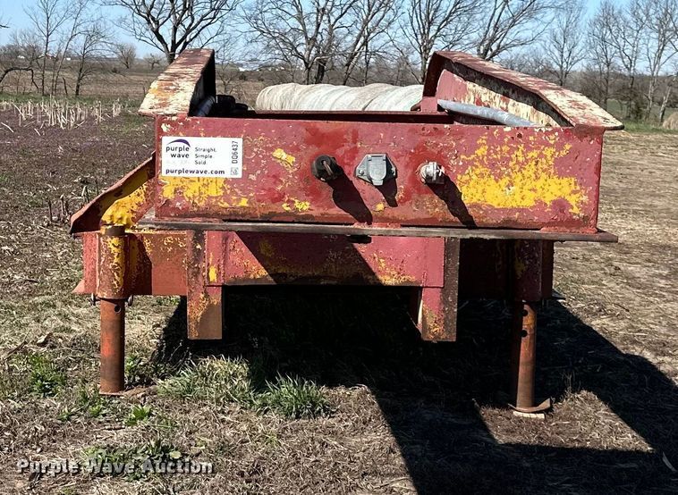 image for item DQ6437 1956 Pask equipment trailer