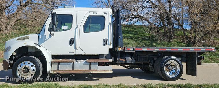 image for item DQ8603 2010 Freightliner Busings Class M2 Crew Cab flatbed truck