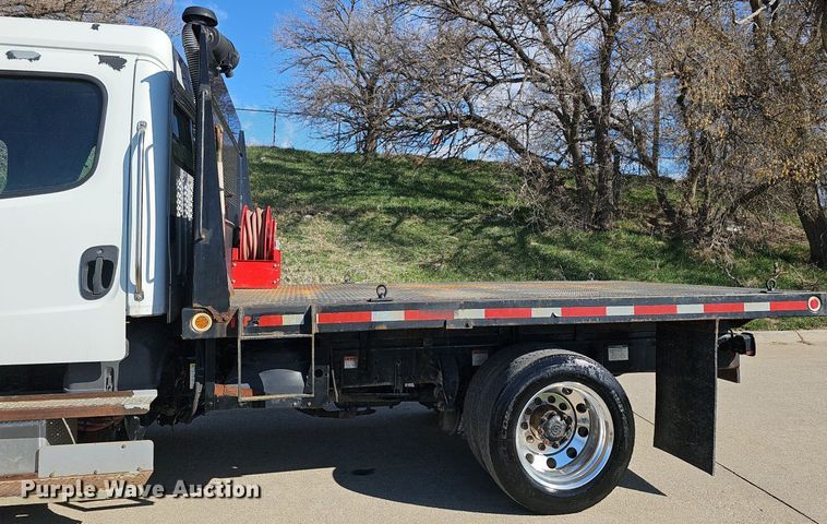 image for item DQ8603 2010 Freightliner Busings Class M2 Crew Cab flatbed truck